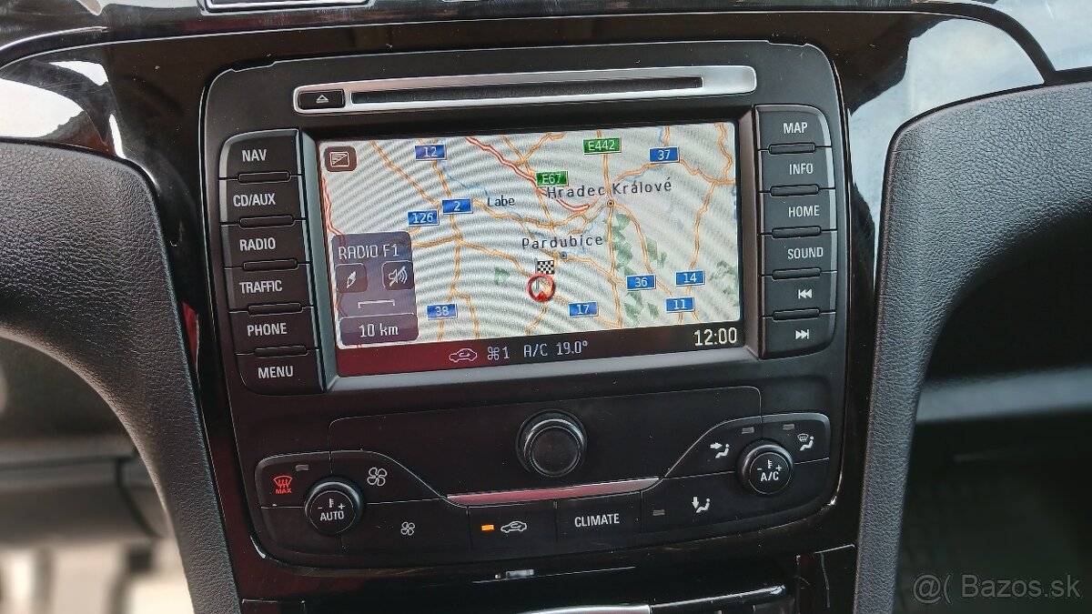 Ford Galaxy 2.0TDCi GHIA - 15