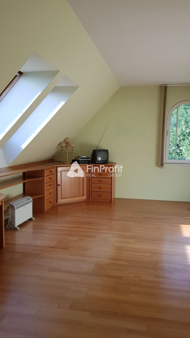 Predám RD pre veľkú rodinu alebo firmu v Nitre - Čermáň. - 15