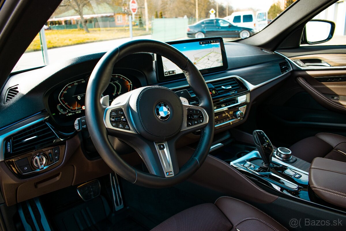 BMW 540i xDrive Sedan (G30) – 11/2022 – MAX VÝBAVA – TOP STA - 15
