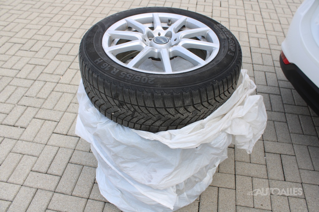 Kia Carens 1,7 CRDi 104 kW - 15