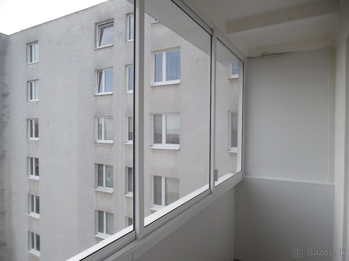 Zasklievanie balkónov - terás - 15