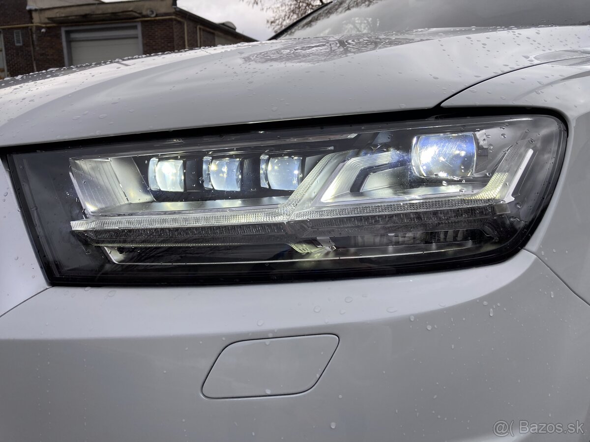 AUDI Q7 3.0 TDi matrix servis AUDI - 15