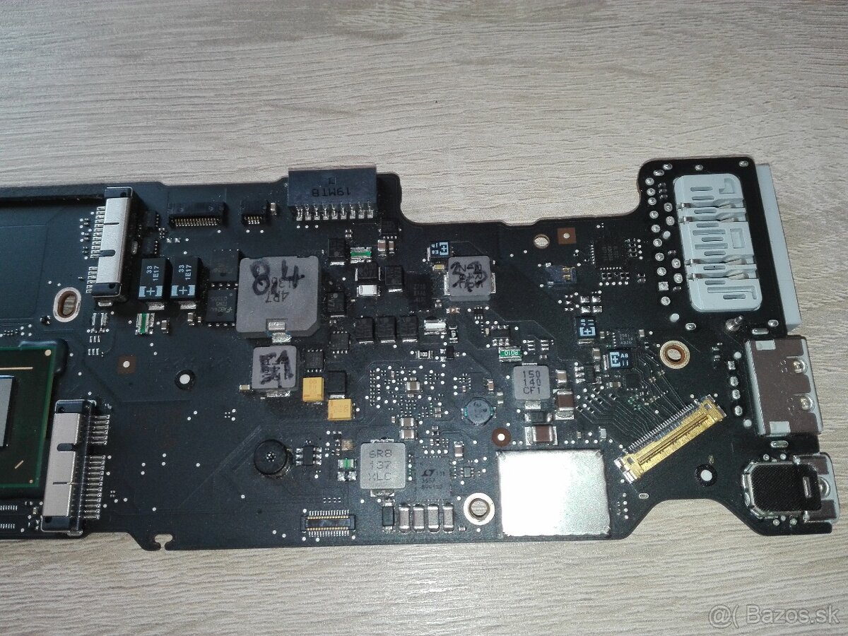 Apple MacBook Air.Mid 2011.A1369. EMC 2469. - 15