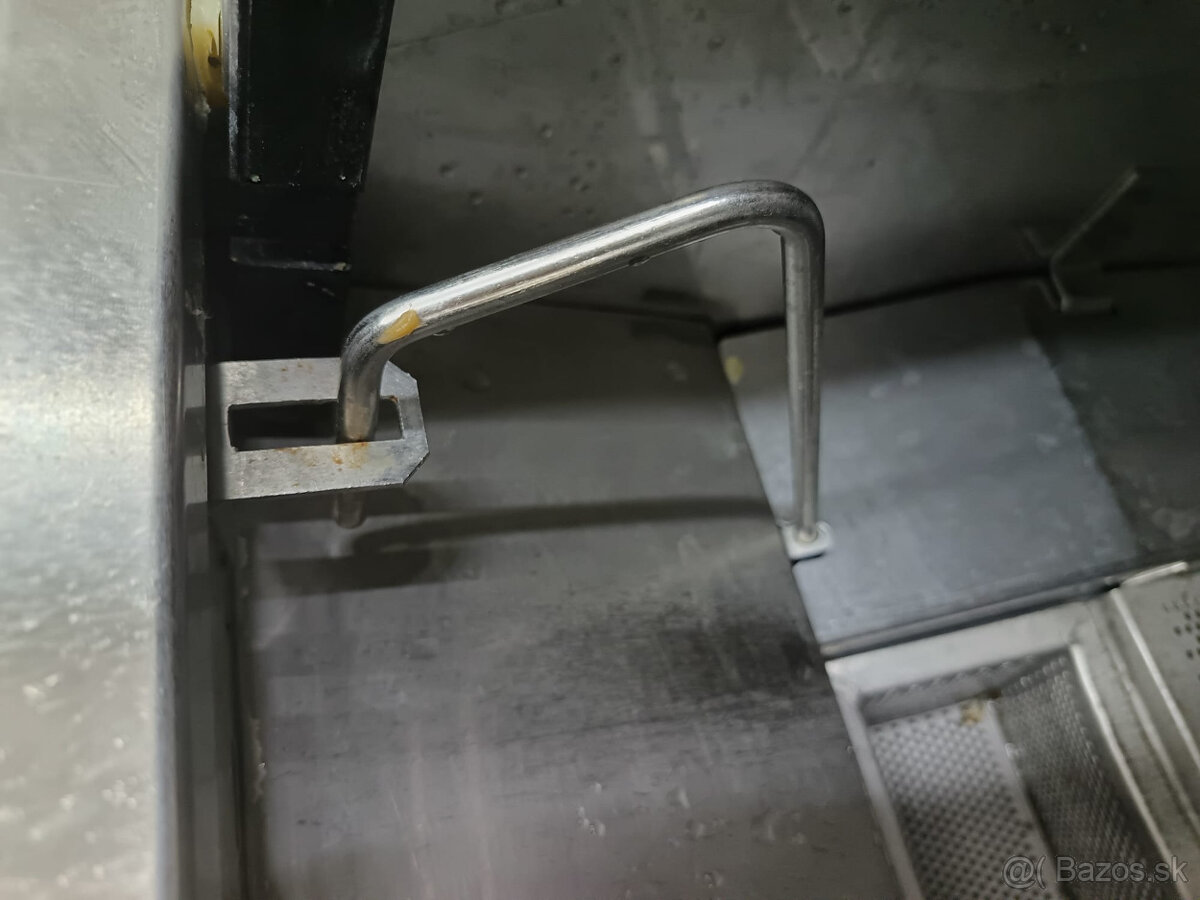 Tunelová umývačka riadu Zanussi RT 270 HD E - 15