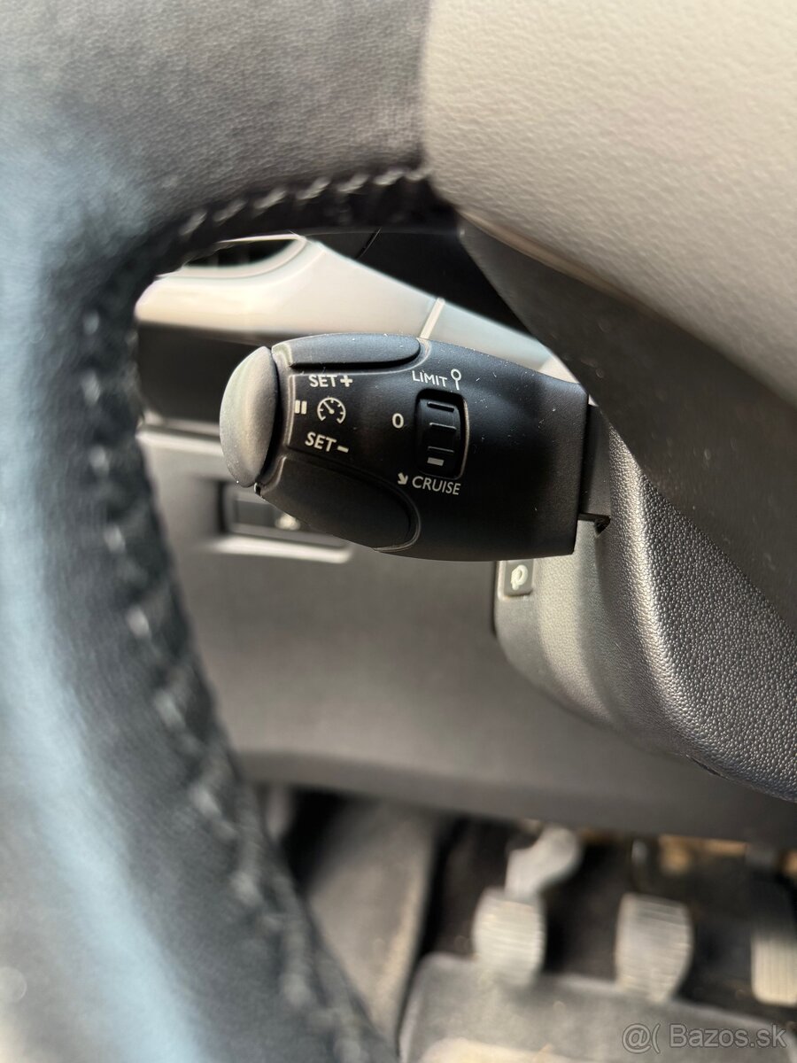 Citroën c3 1.4i benzín - 15