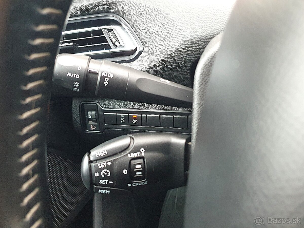 Peugeot 308 Break/SW 1.2 PureTech Allure EAT6 - 15