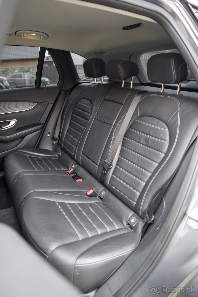 Mercedes-Benz GLC SUV 250 4Matic AT/9 - 15