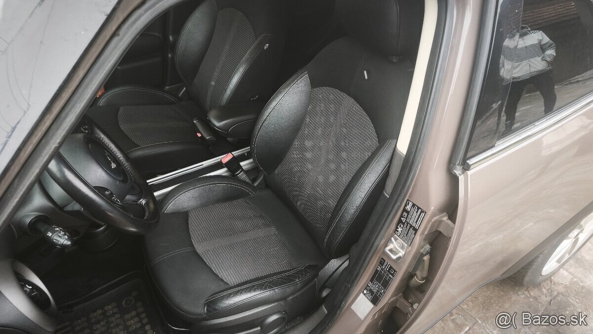 Mini Countryman Cooper D ALL4 A/T - 15