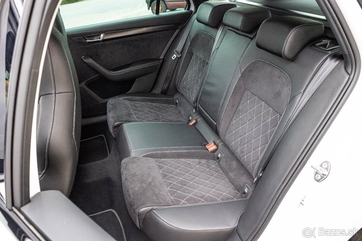 Škoda Superb Combi 2.0 TDI SCR Sportline 4x4 DSG White - 15