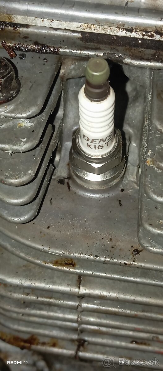 Briggs a Stratton Vanguard V2 - 15