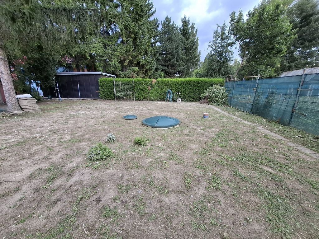 1 izb byt,Zlaté piesky, s pozemkom 250m2,voda, 50m od jazera - 15