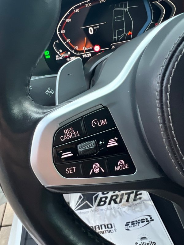 BMW X6 M-PACKET xDrive 30d 210kw mHEV A/T - 15