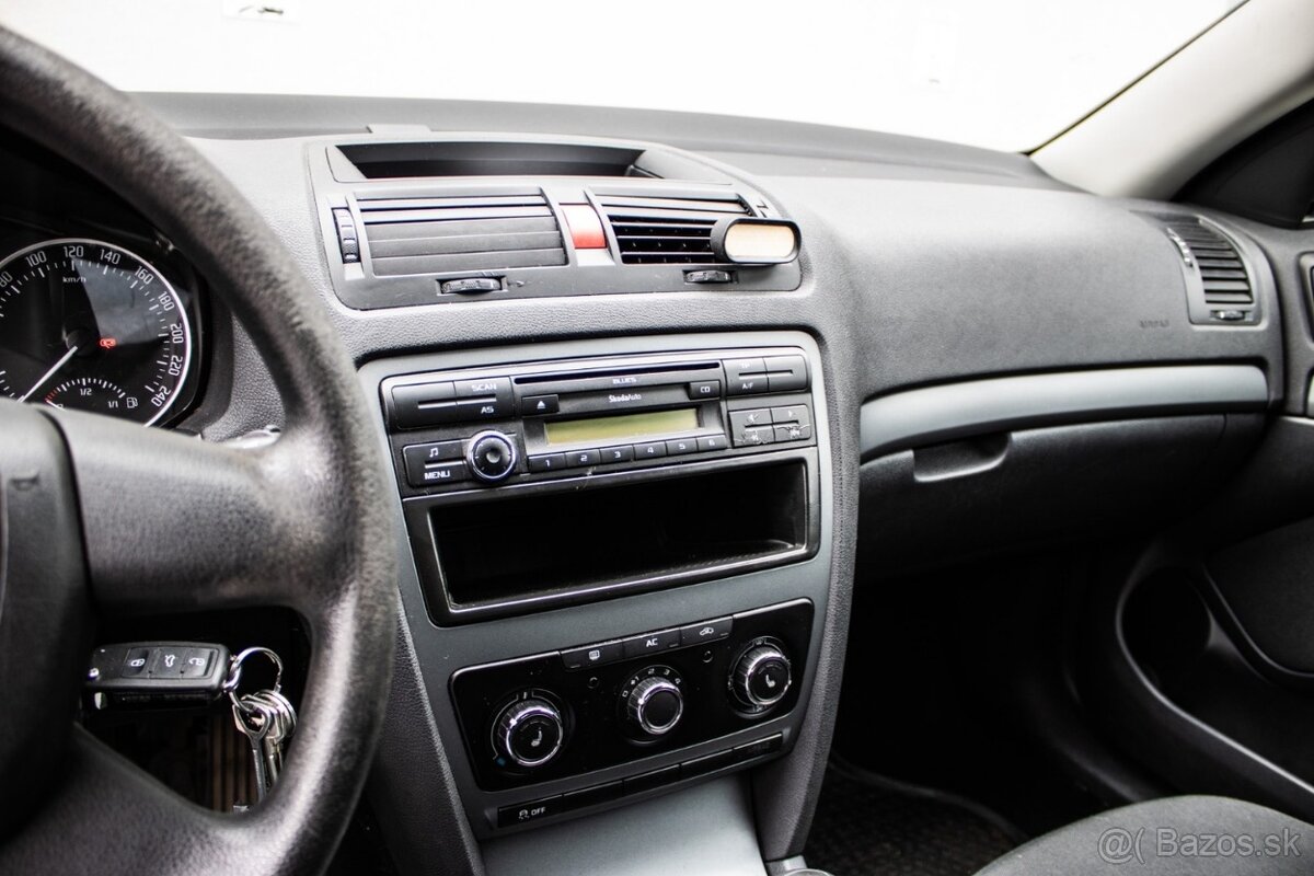 Škoda Octavia 1.6 MPI Ambiente, 75 kW, M5, 5d. - 15