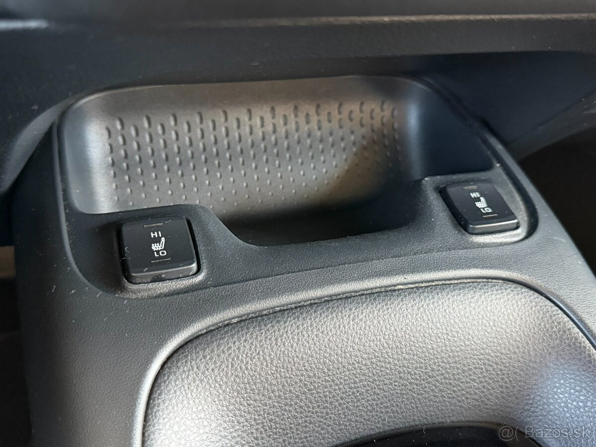 Toyota Corolla 1.5 Dynamic Force Comfort, Slovenske - 15