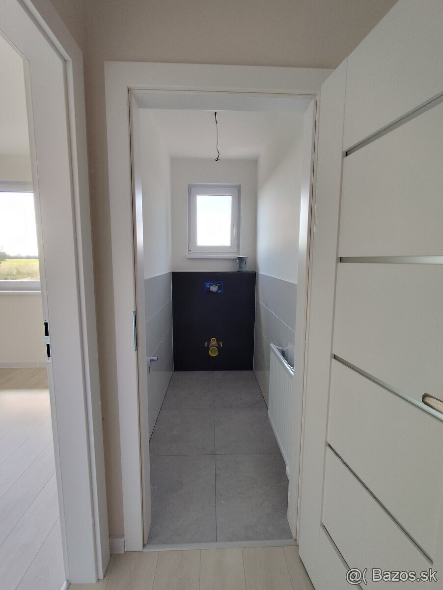NA PREDAJ 5-izbová NOVOSTAVBA V MALOM KIARI - 15