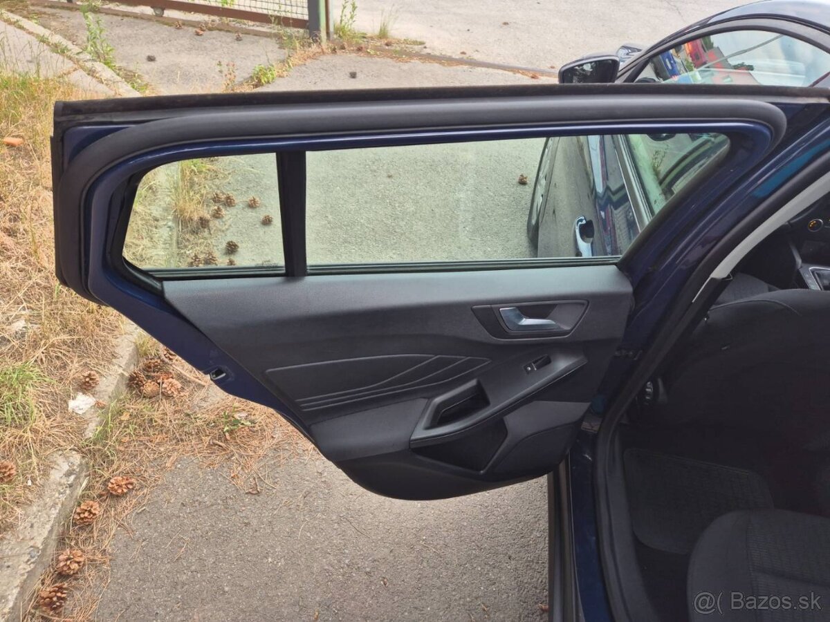 Ford Focus Kombi 1.5 TDCi EcoBlue Trend - 15