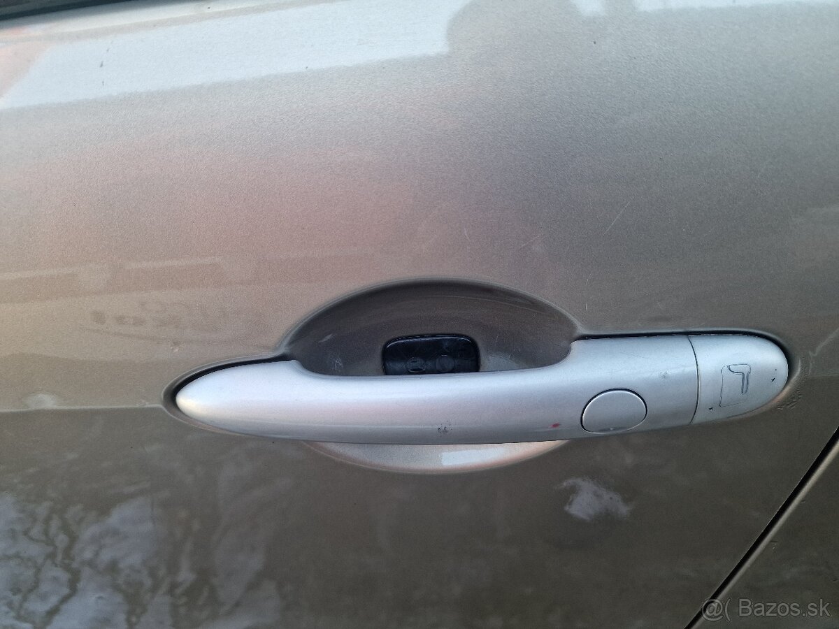 Renault scenic Grand 2011 - 15