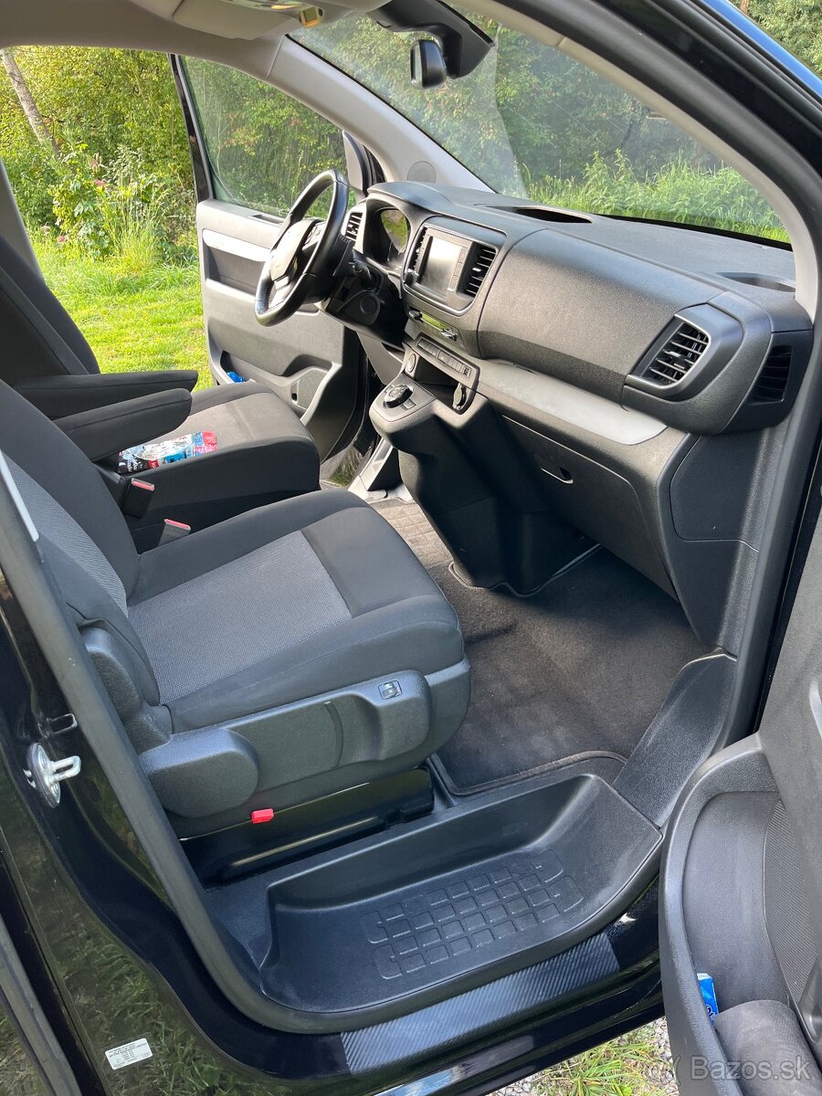 Citroen Spacetourer / Peugeot Traveller - 15