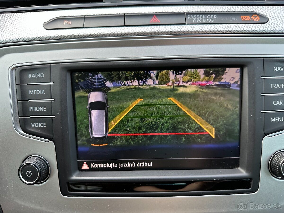 Predám VW Passat - VIRTUAL Cockpit. - 15