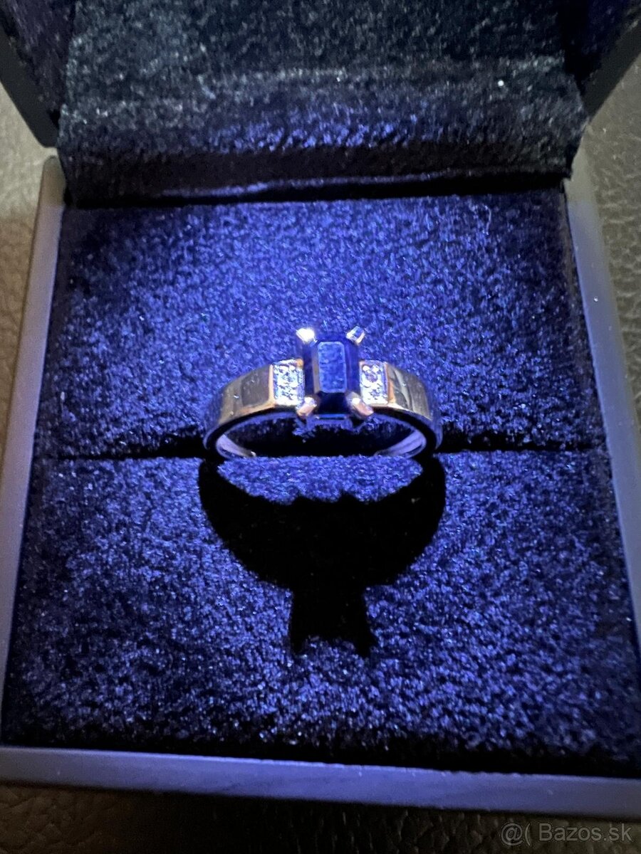 Zlatý dámsky prsteň a prstene - 15