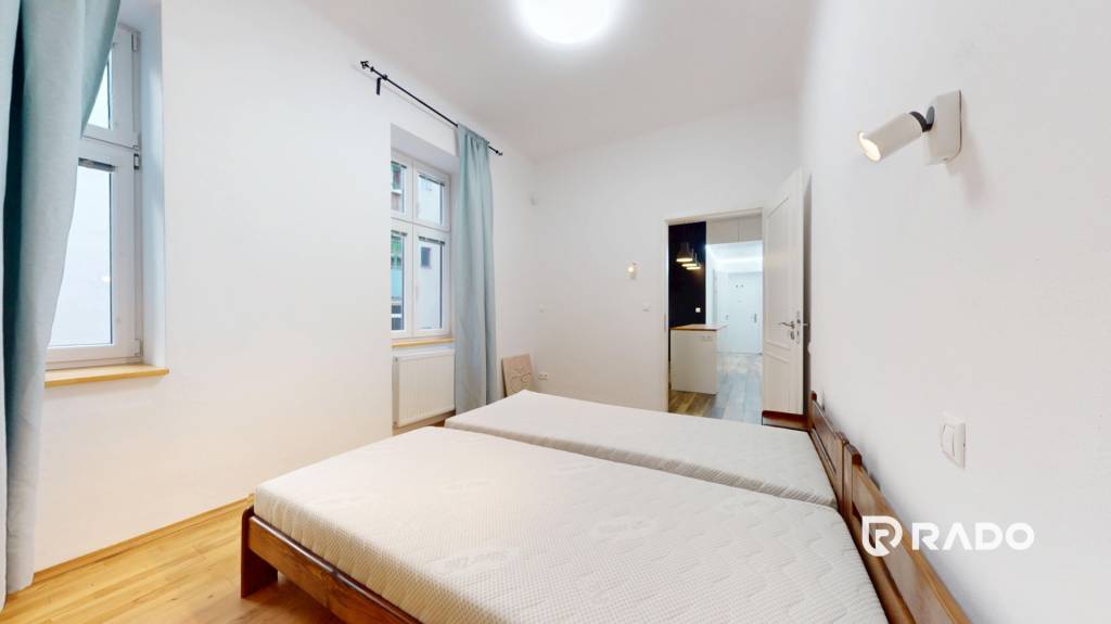 RentHub I Pekný a priestranný zariadený 3-izb. byt I Zochova - 15