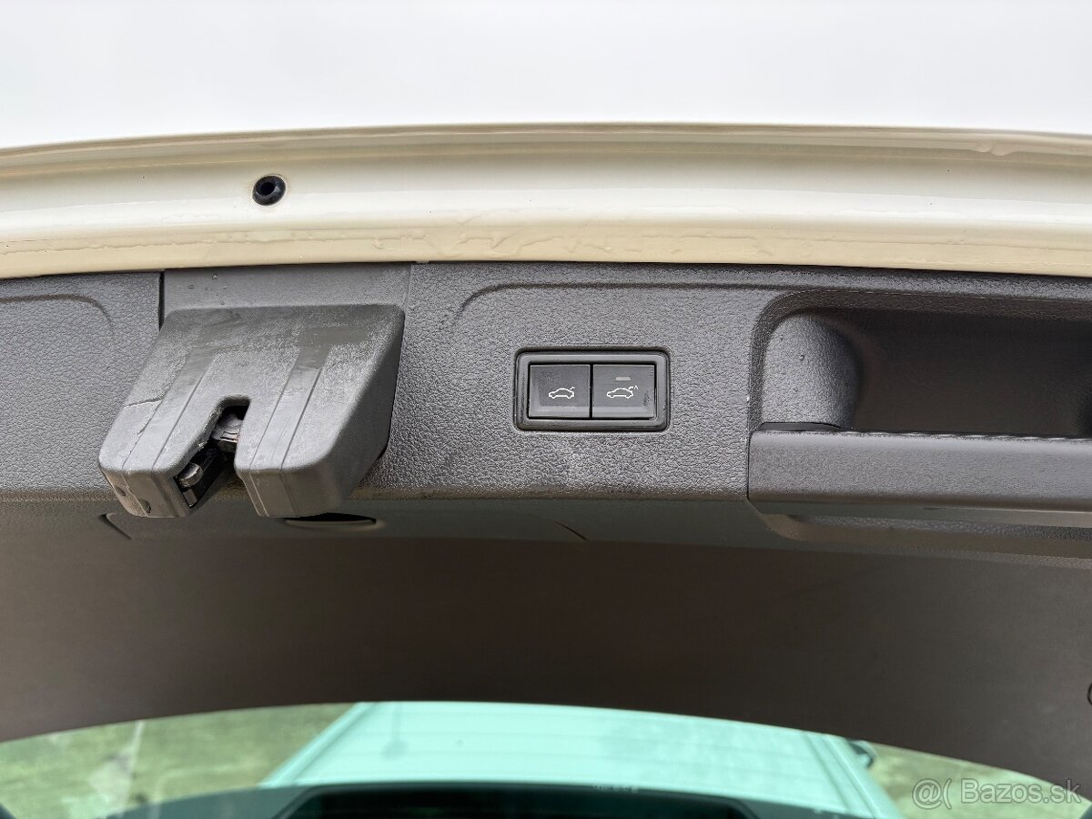 Volkswagen Passat B8 2.0 TDI DSG R Line r.v 2019/11 virtual - 15