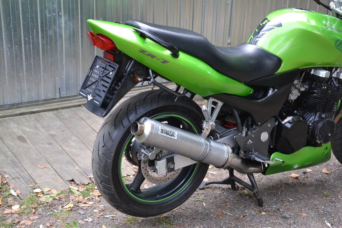 Kawasaki ZR-7 - 15