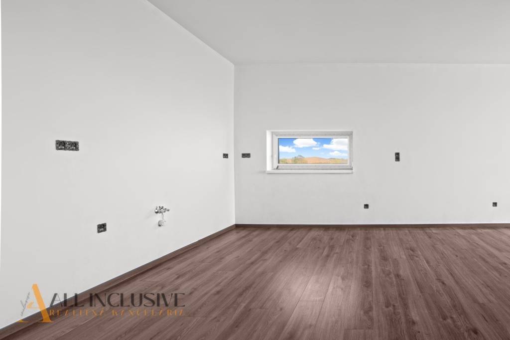 ALL INCLUSIVE I 3 IZBOVÉ BYTY S TERASOU, SO ZÁHRADOU + 2 PAR - 15