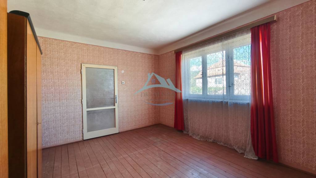 Vidiecky dom v obci Olováry v okrese Veľký Krtíš. - 15