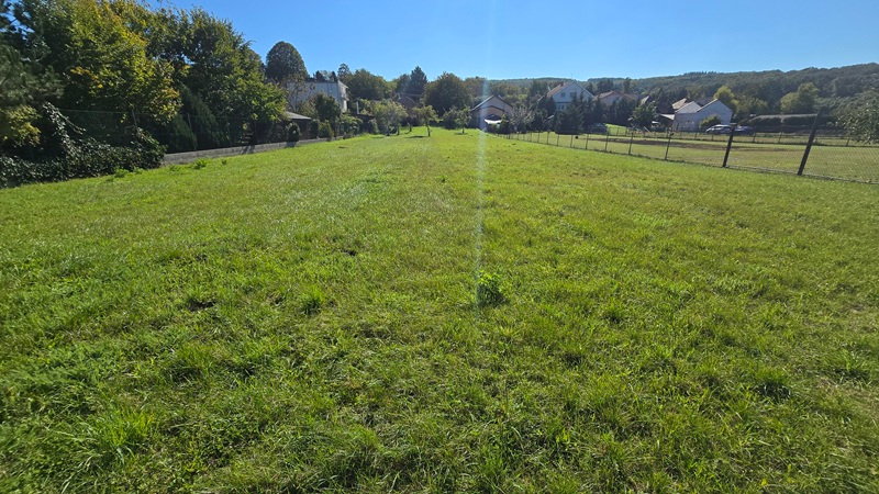 Pekný - veľký pozemok so starším domom - Podhájska 2608 m2 - 15