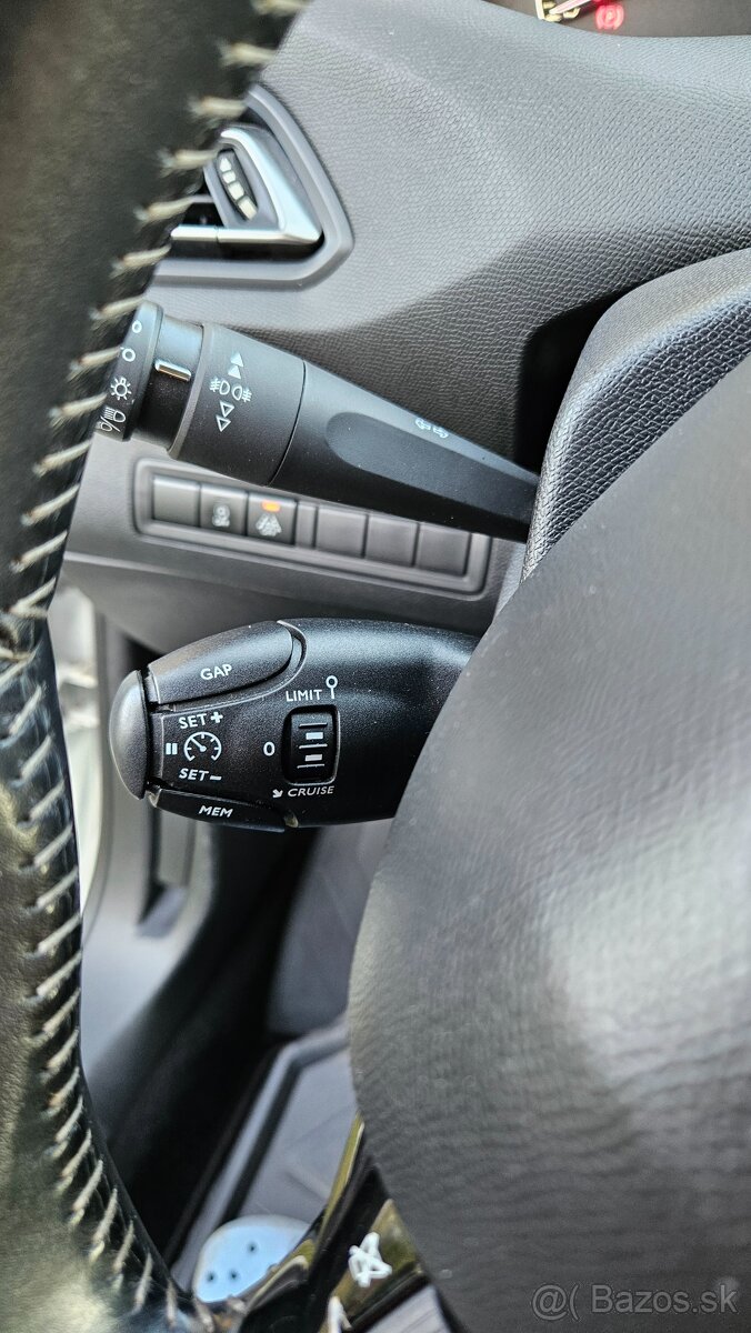 Peugeot 308 sw 1,5 HDi - 15