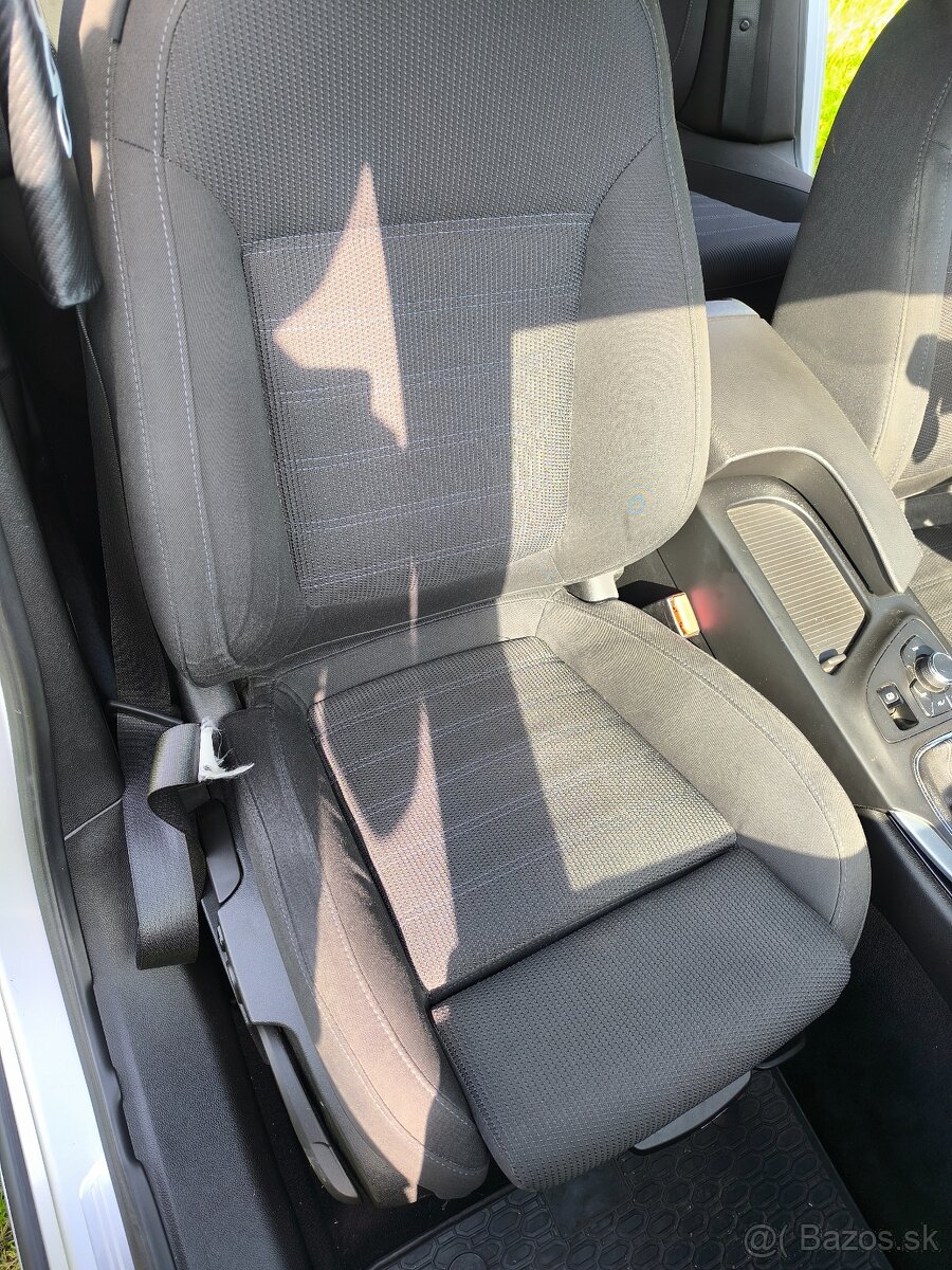 Opel Insignia 2.0 CDTI 160k Sport OPC - 15