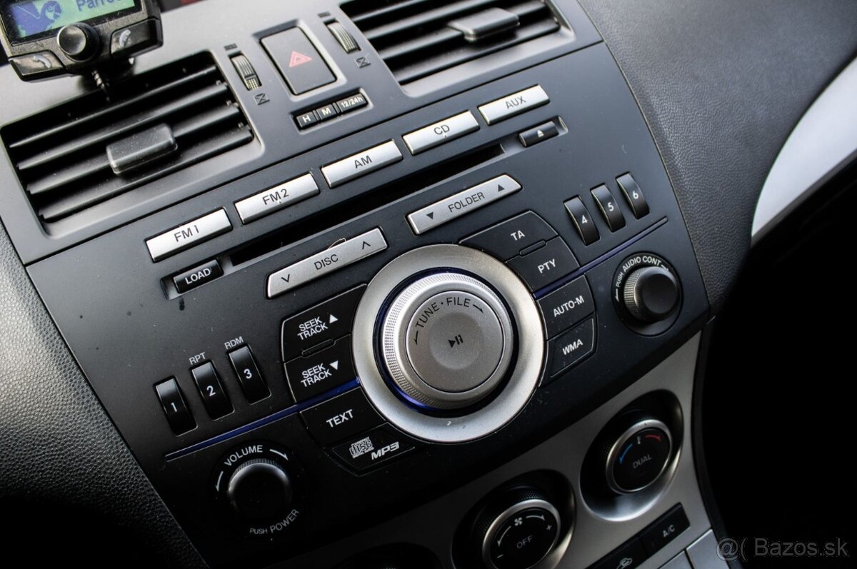 Mazda 3 1.6, 77kW (2010) - 15