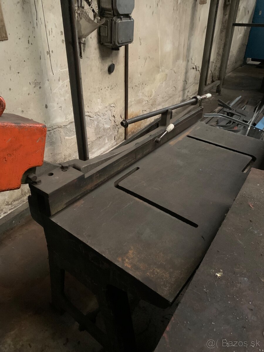 skrine ponk noznice pasovina nerez srouby klince - 15