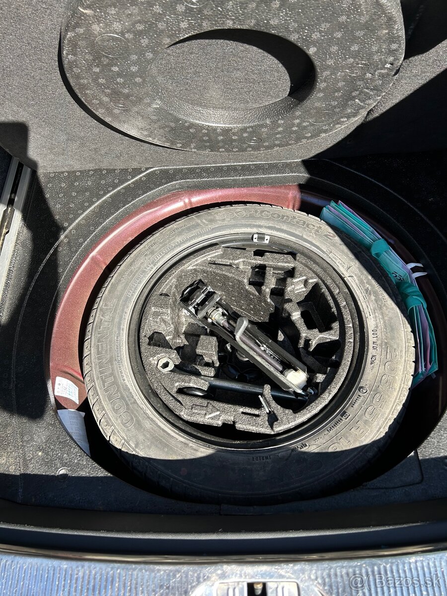 Škoda Superb Combi 2.0 TDI DSG - 15