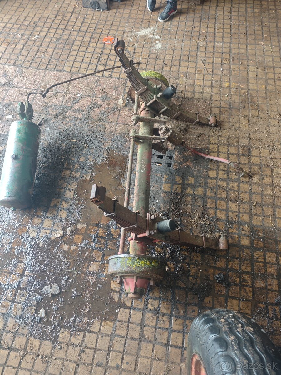 Nápravy na vlečku - 15