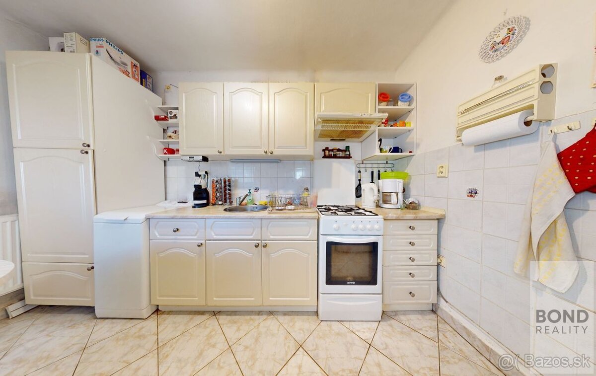 Ponúkame Vám na predaj 4 izbový rodinný dom v obci Trnávka, - 15