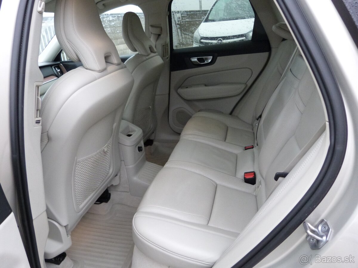 Volvo XC60 T8 Twin Engine Inscription eAWD A/T - 15