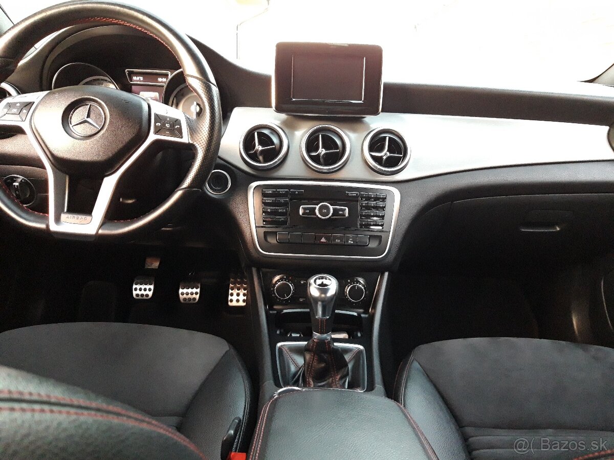 Mercedes - Benz 180 CLA coupe, AMG LINE - 15