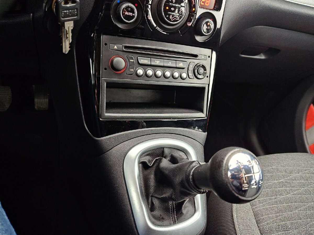 Citroen C3 Picasso 1,4benzín 77 000km r.v.2016 - 15