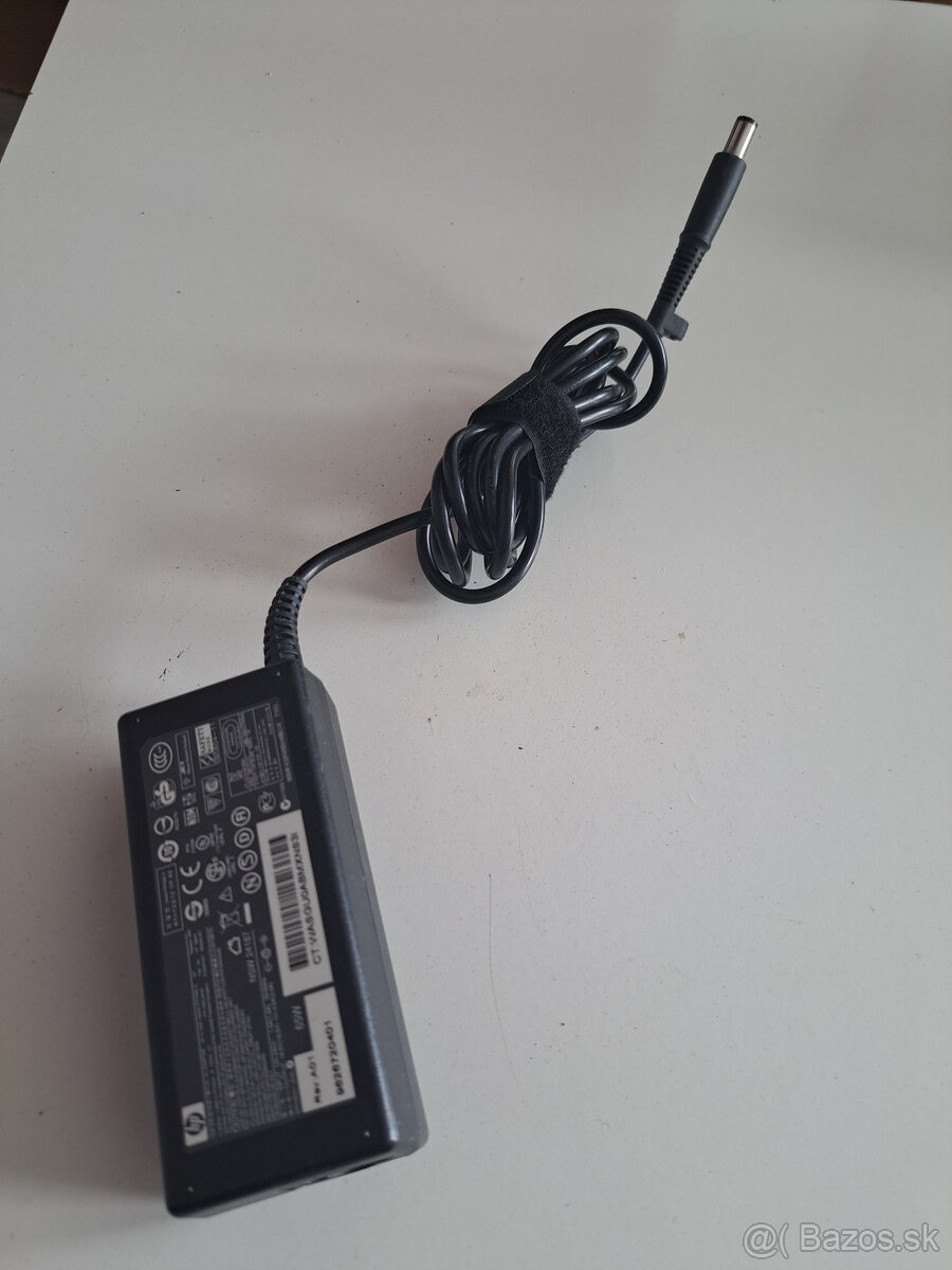 Zdroje adaptéry na notebooky jeden kus 10€ - 15