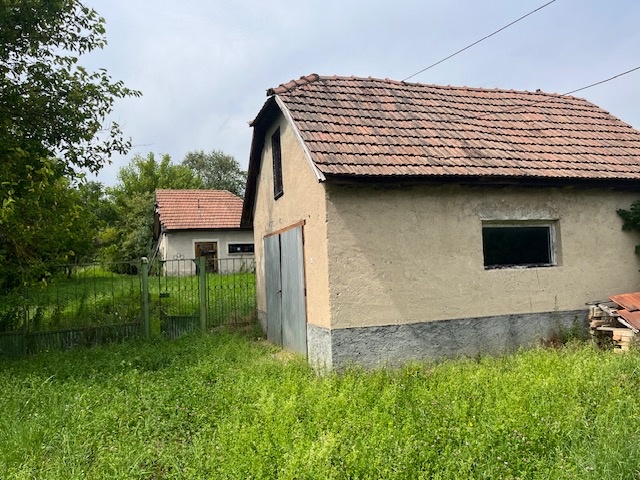 Ponúkam Vám na predaj rodinný dom v obci Galvács - 15