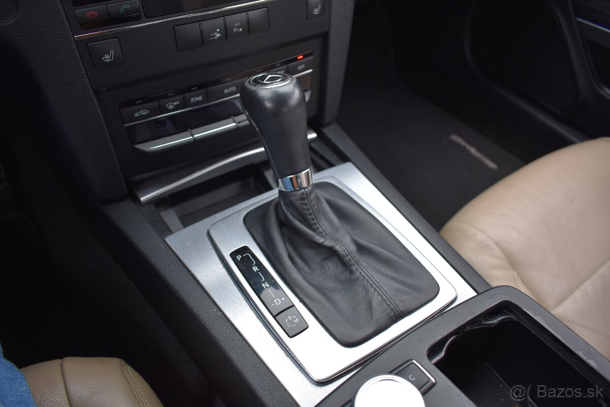 Mercedes-Benz E trieda Kupé 350 CDI Blue - 15