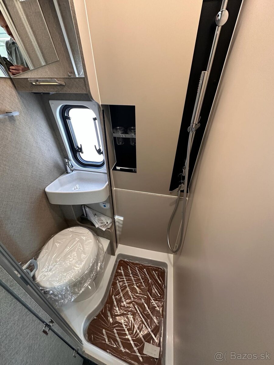 Predám karavan Karmann Davis 630 Livestyle POP UP roof - 15