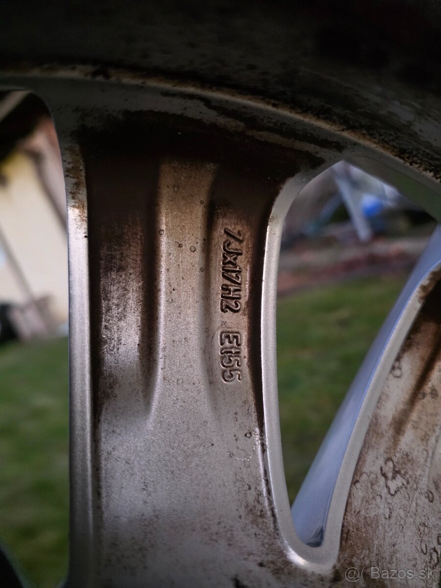 Komplet set vw T5 T6 235/55R17 - 15