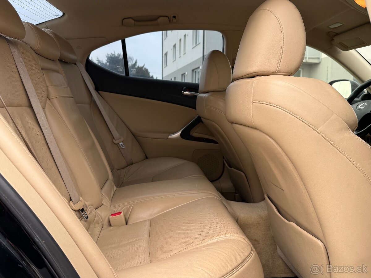 Lexus IS220d NAVI / Keyless / Xenon - 15