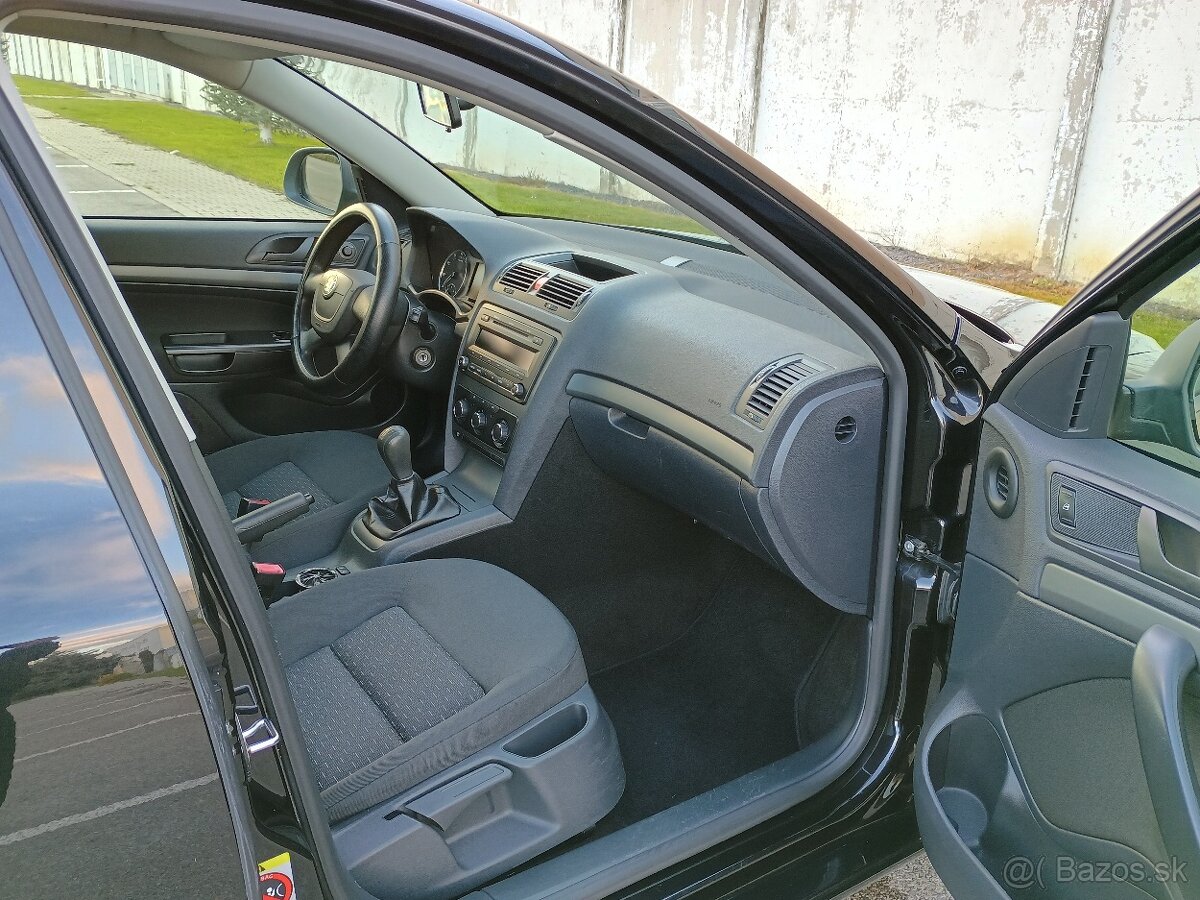 Škoda Octavia 2 combi 1.6 mpi 75kw - 15
