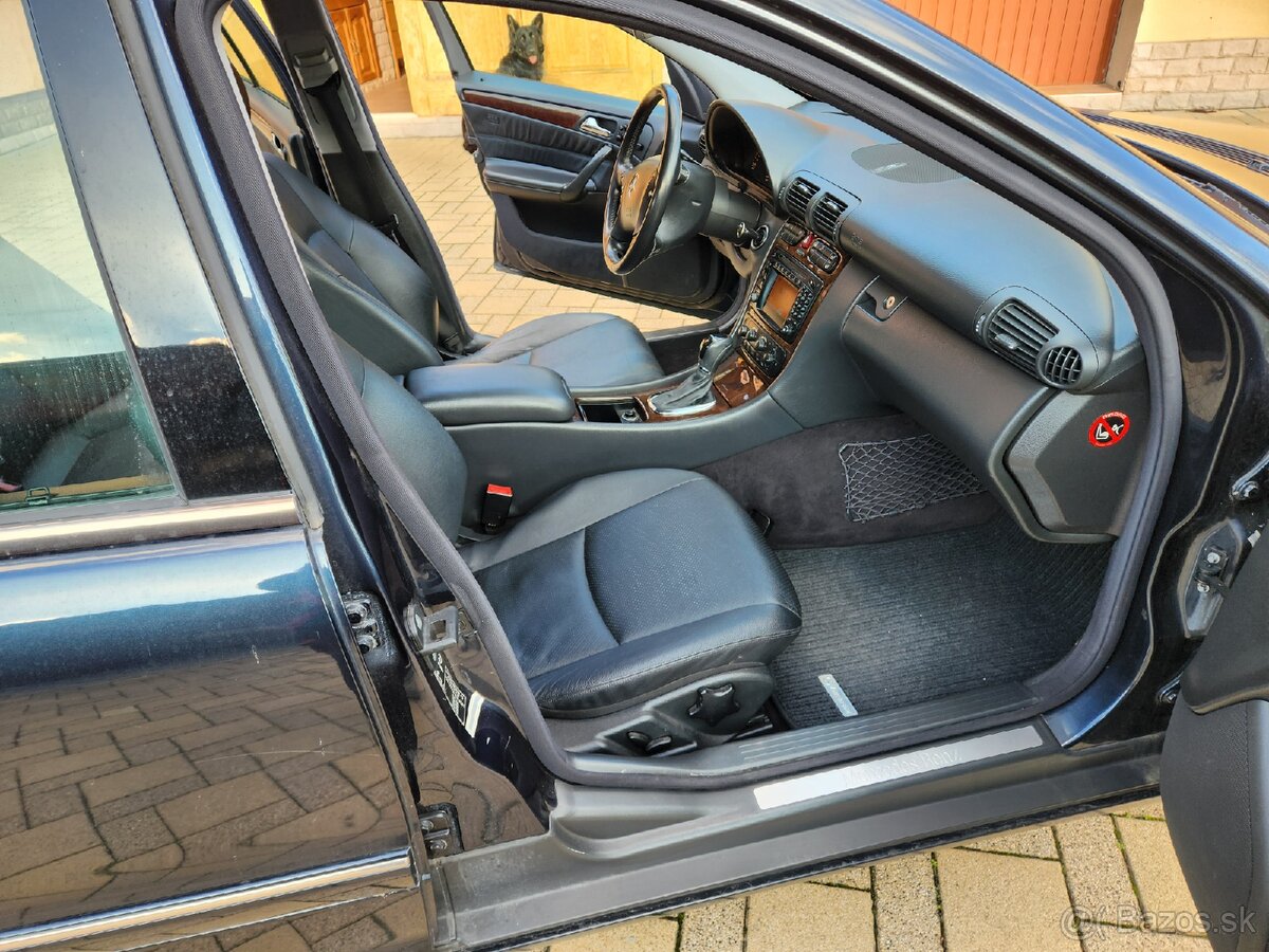 Mercedes C 320 - 15
