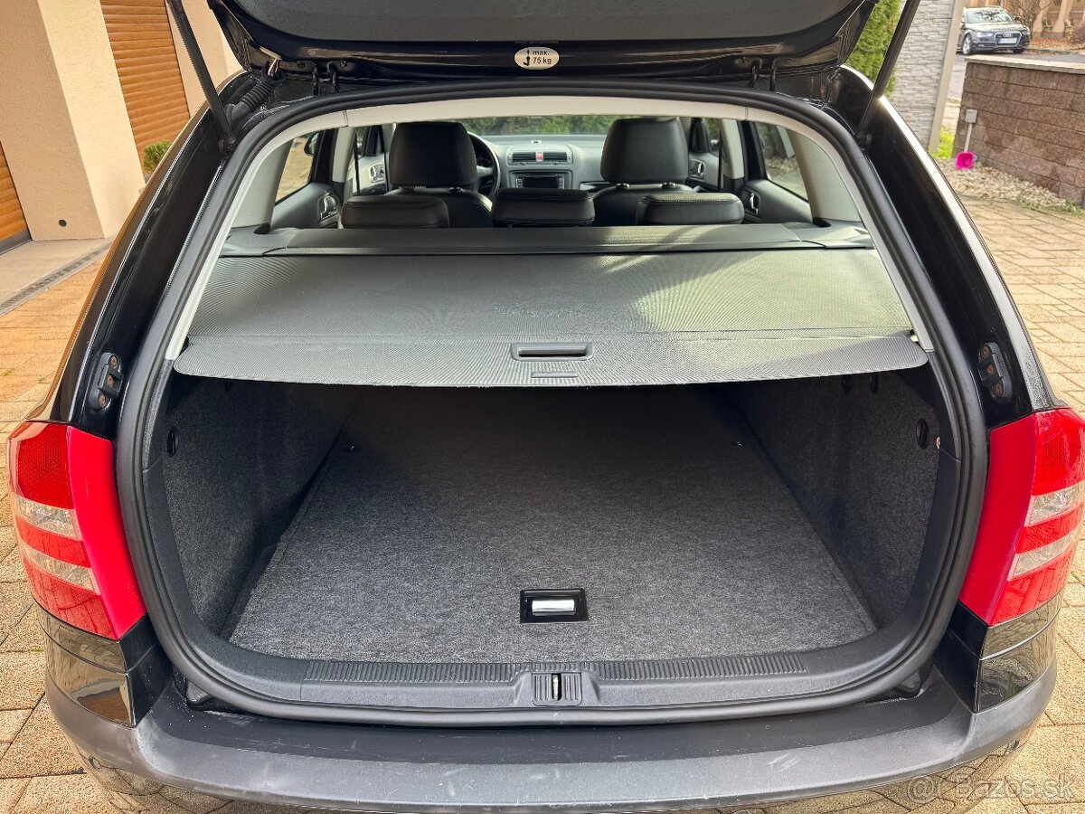 Skoda Octavia COMBI 2.0Tdi 103kw L&K DSG+Xenon+Navi+Tažne - 15