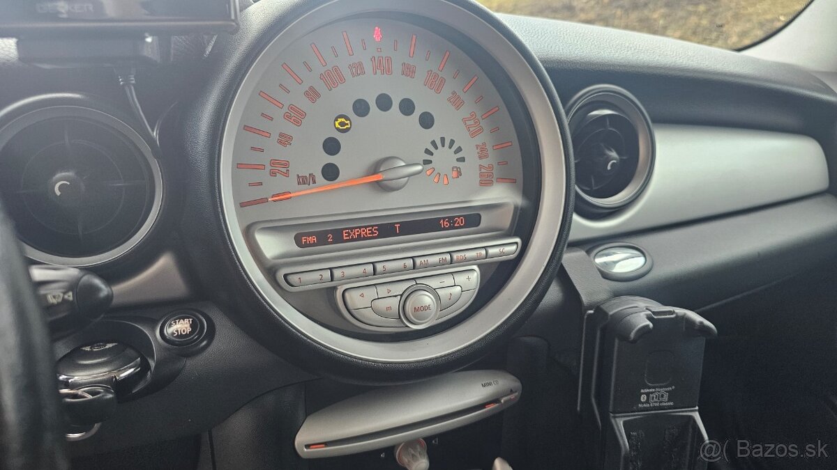 Mini One R56 - 1,4 benzín - vymením za väčšie - 15